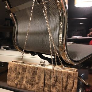 NWOT Clutch